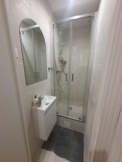 Appartement T2 Aux Portes De Paris Asnières Exteriér fotografie
